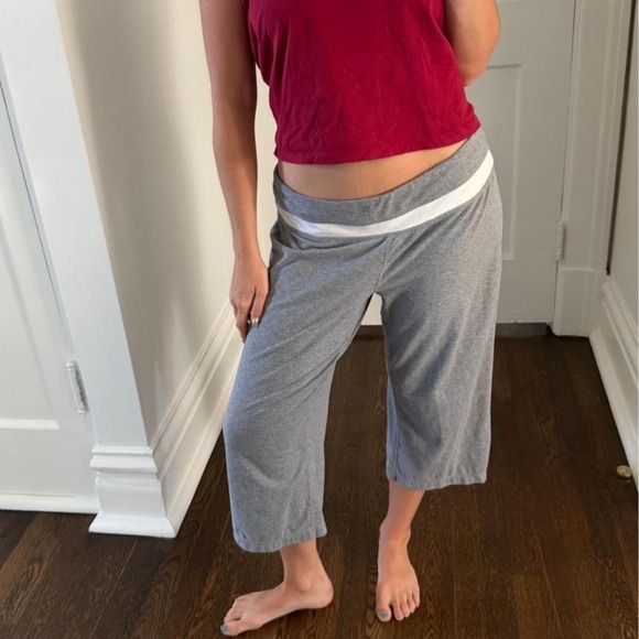 Danskin Pants - Danskin grey and white low rise capri sweatpants